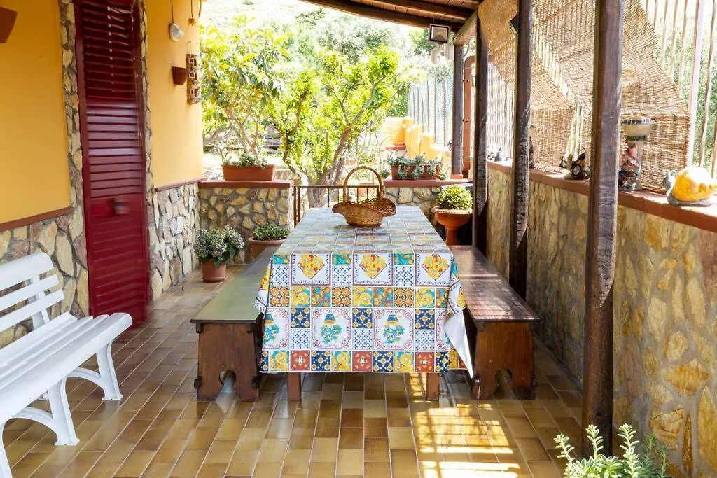 Casa Vacanze Villino Nando Palermo 0*,  Italia