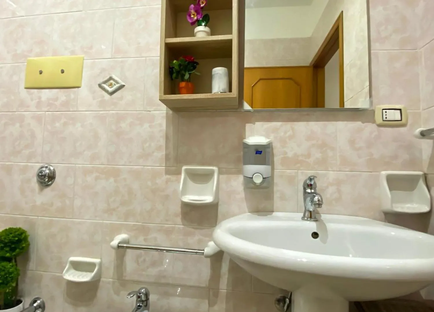 Casa Vacanze Villino Nando Palermo 0*,  Italia